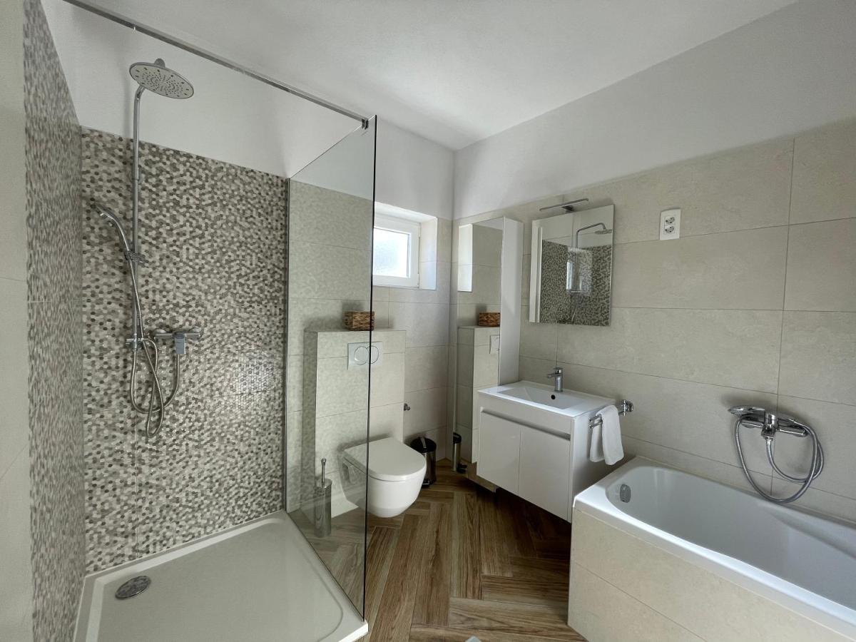 Apartment Marina Сен Екстериор снимка